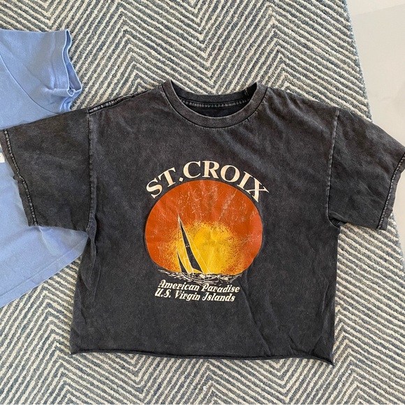 Brandy Melville graphic tee bundle - Picture 5 of 5